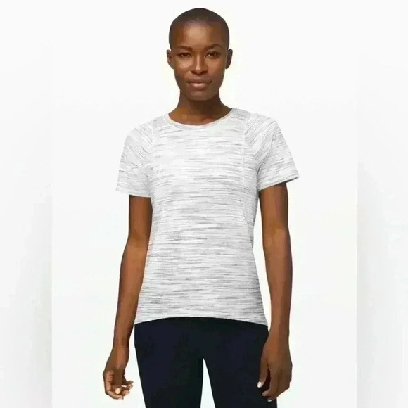 Lululemon Make Miles Count Short Sleeve Womens Shirt Size 10 Pit-18'' - Picture 1 of 4